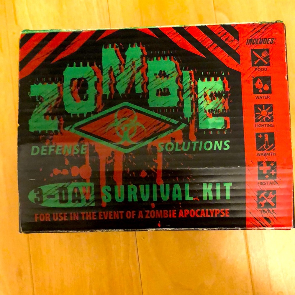 Zombie 3 Day Survival Kit Roleplaying Toy